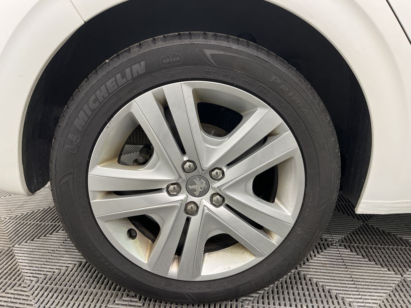 PEUGEOT 208 BUSINESS 2019 - Photo n°3