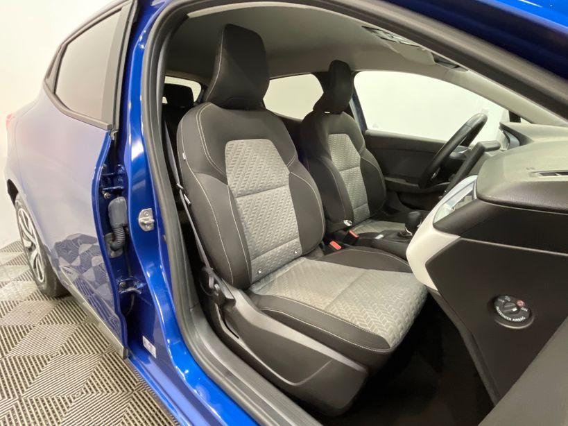 RENAULT CLIO V 2023 - Photo n°40