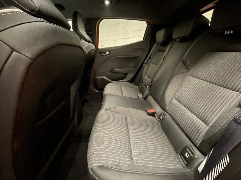 RENAULT CLIO V 2023 - Photo n°21