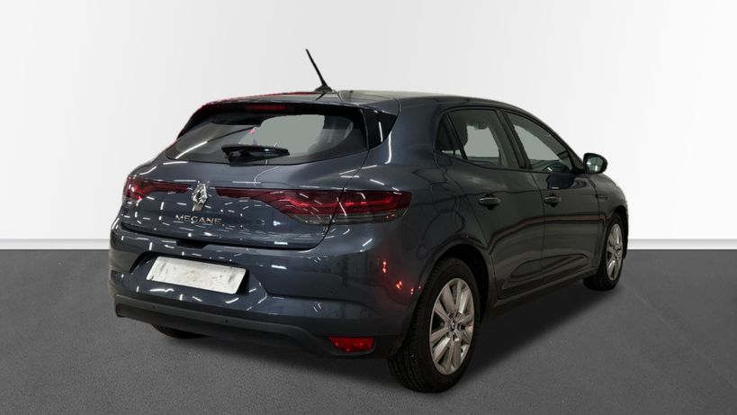 RENAULT MEGANE IV BERLINE 2022 - Photo n°5