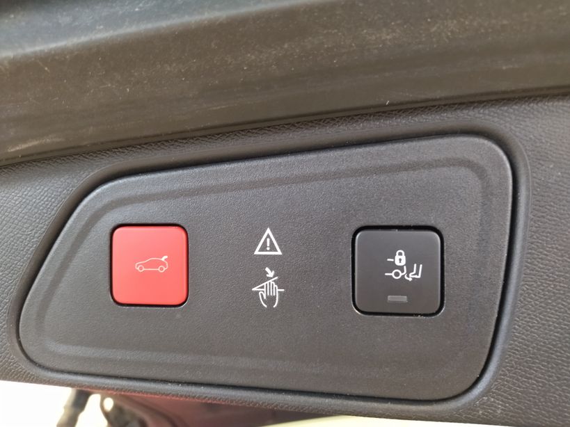 PEUGEOT 3008 2019 - Photo n°21