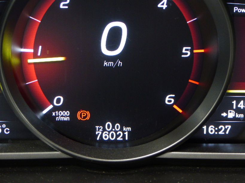 VOLVO V40 CROSS COUNTRY BUSINESS 2017 - Photo n°4