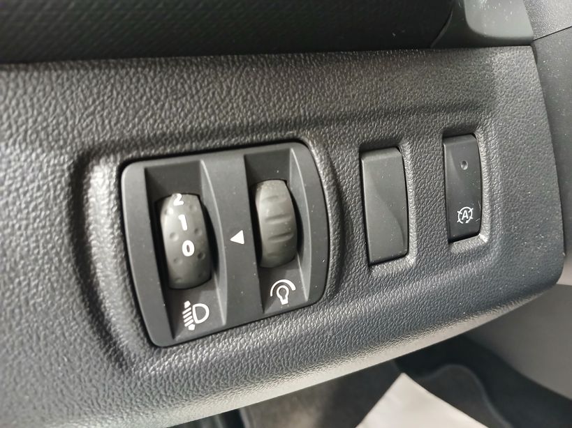 RENAULT CLIO IV BUSINESS 2019 - Photo n°24