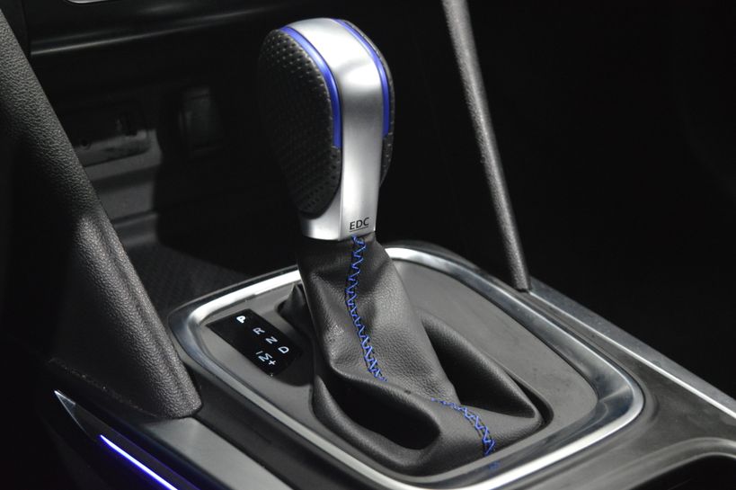RENAULT MEGANE IV ESTATE 2019 - Photo n°12