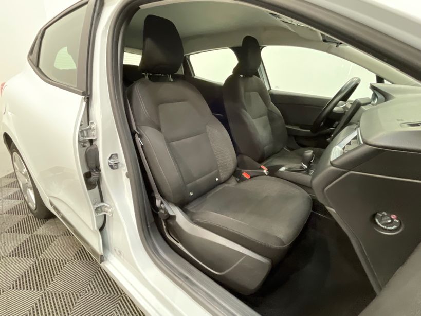 RENAULT CLIO V 2021 - Photo n°40