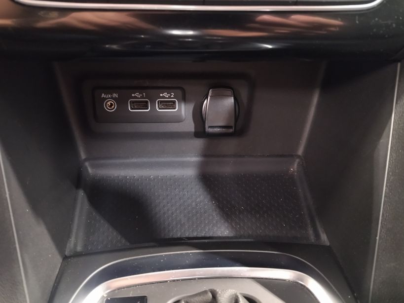 RENAULT MEGANE IV ESTATE 2021 - Photo n°19