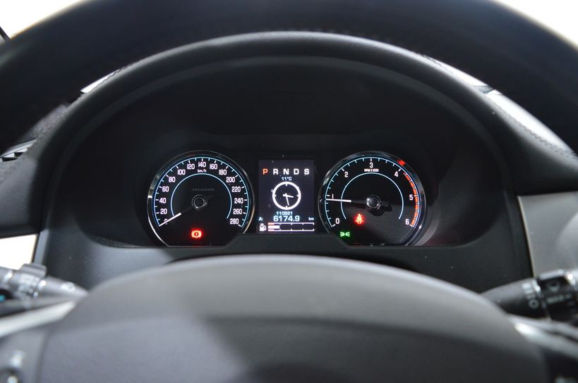 JAGUAR XF 2014 - Photo n°44