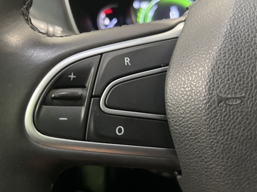 RENAULT MEGANE IV ESTATE 2017 - Photo n°26