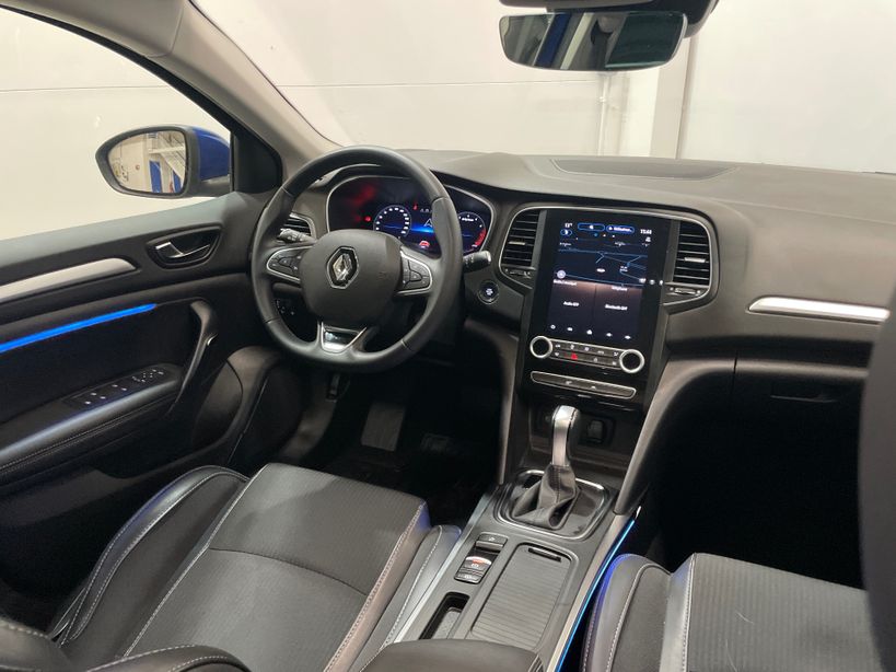 RENAULT MEGANE IV BERLINE 2023 - Photo n°9