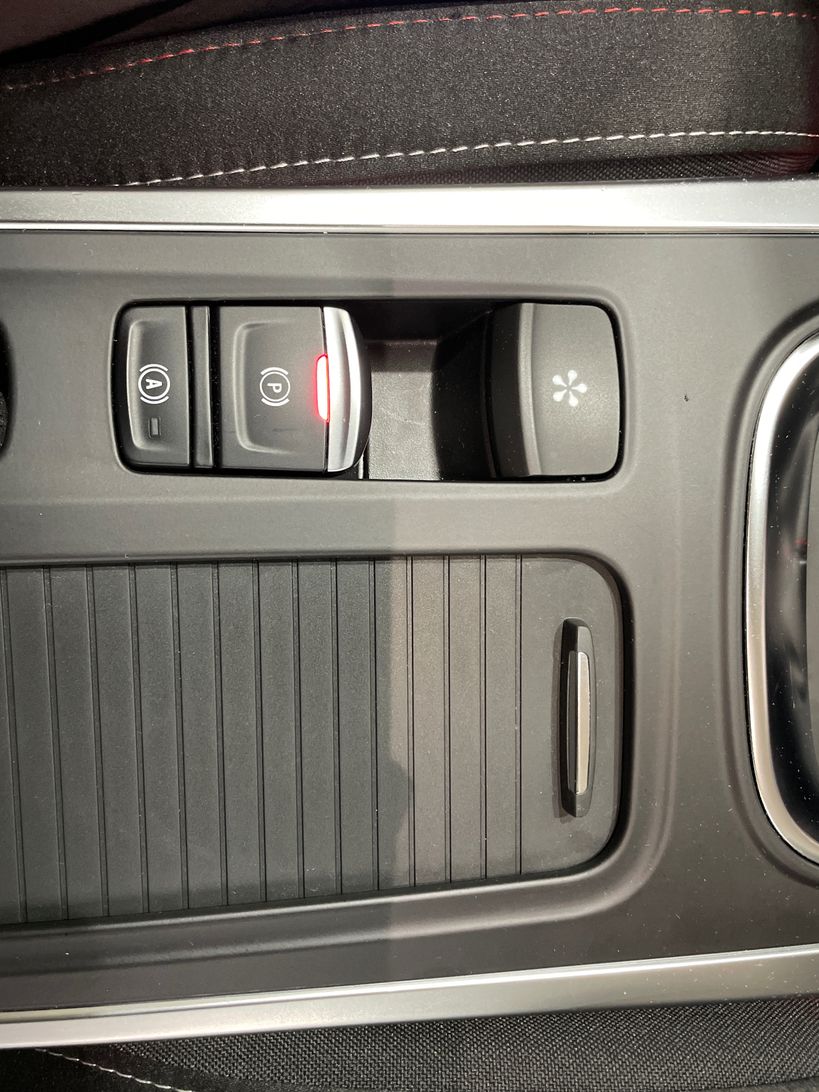 RENAULT MEGANE IV ESTATE 2022 - Photo n°25