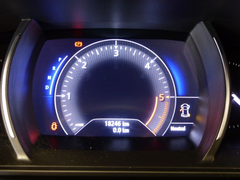 RENAULT MEGANE IV BERLINE 2019 - Photo n°9