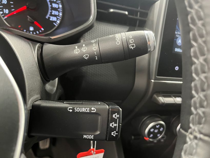 RENAULT CLIO V 2021 - Photo n°15