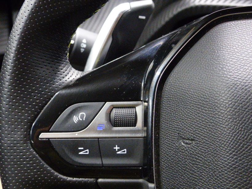 PEUGEOT 208 2019 - Photo n°12
