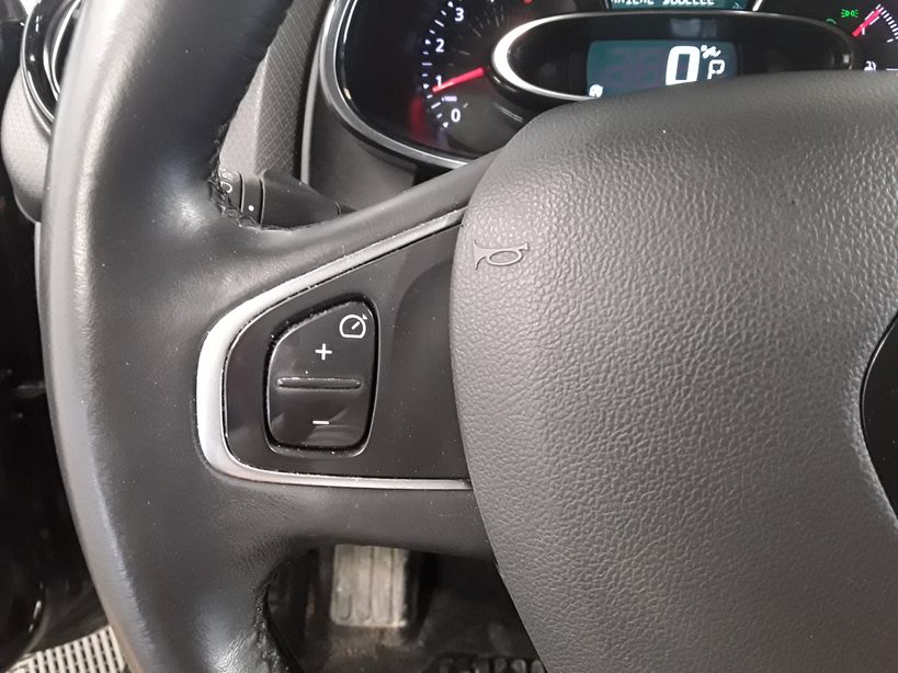 RENAULT CLIO IV ESTATE 2018 - Photo n°26