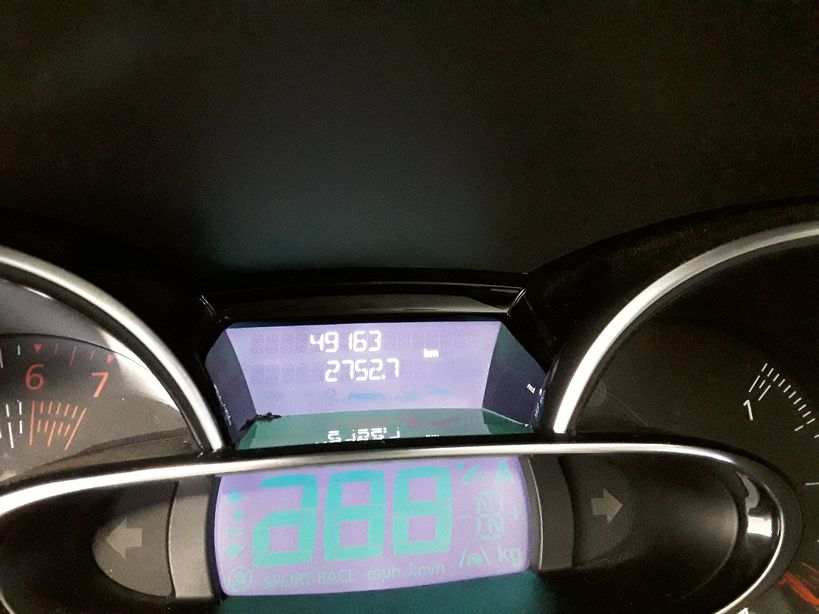 RENAULT CLIO IV 2018 - Photo n°1