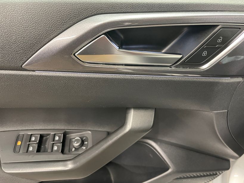 VOLKSWAGEN POLO 2023 - Photo n°13