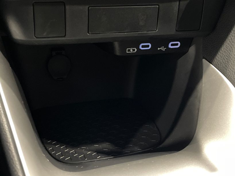 TOYOTA YARIS HYBRIDE 2025 - Photo n°18