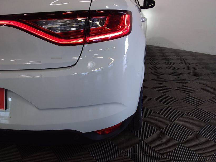 RENAULT MEGANE IV BERLINE BUSINESS 2020 - Photo n°31