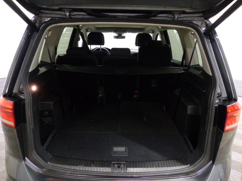 VOLKSWAGEN TOURAN 2017 - Photo n°12