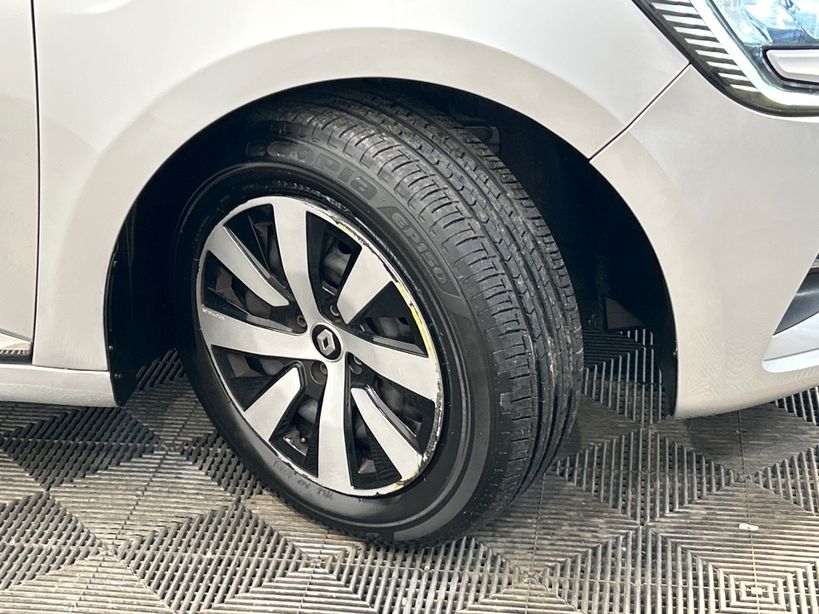 RENAULT CLIO V 2023 - Photo n°1