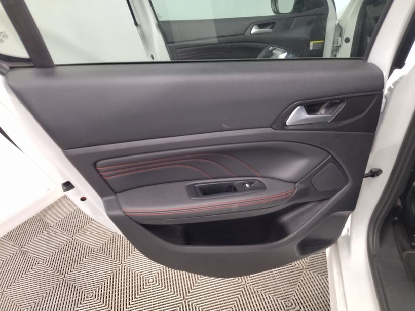 PEUGEOT 308 2021 - Photo n°17