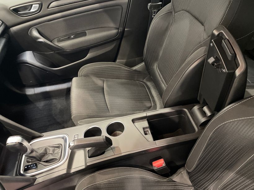 RENAULT MEGANE IV BERLINE BUSINESS 2020 - Photo n°21