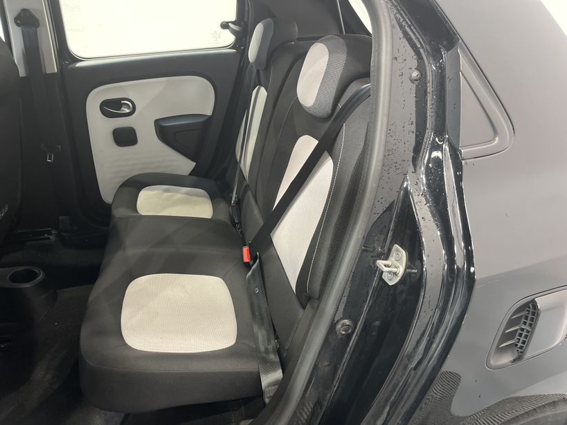 RENAULT TWINGO III 2021 - Photo n°10