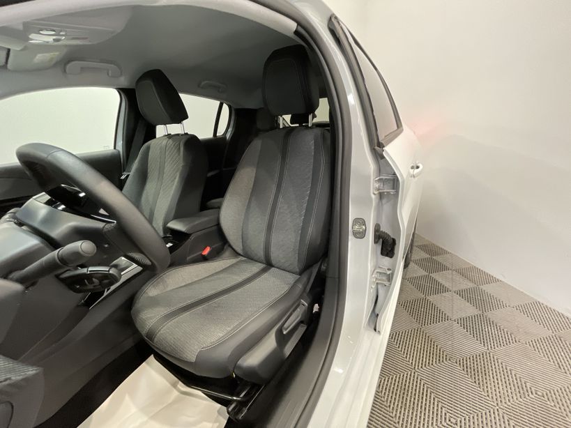 PEUGEOT 208 2024 - Photo n°9