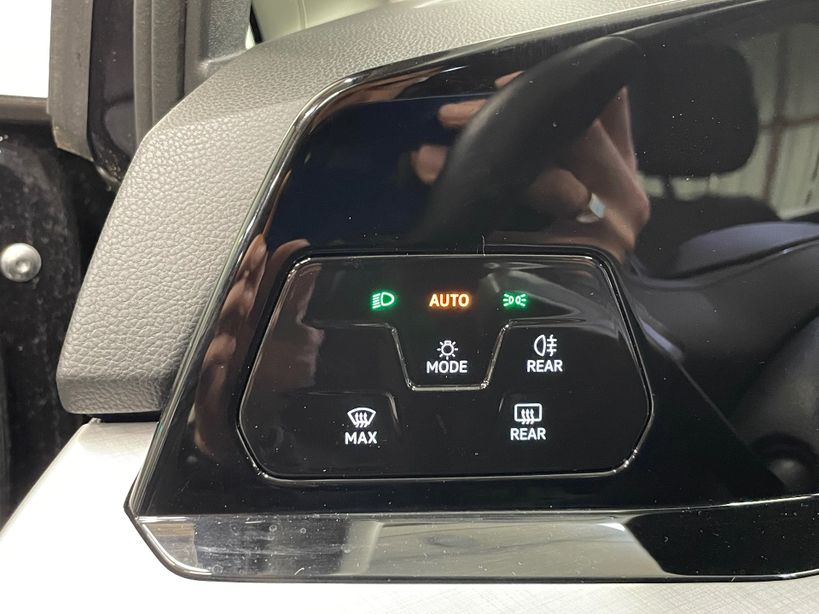 VOLKSWAGEN GOLF 2023 - Photo n°17