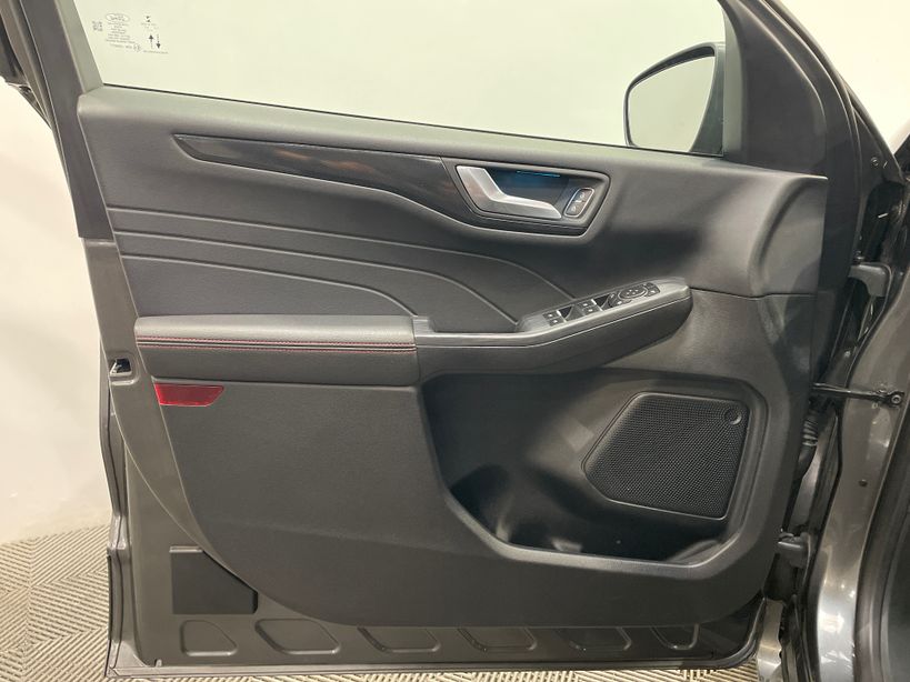 FORD KUGA 2022 - Photo n°32