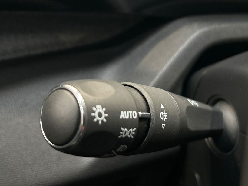 PEUGEOT 308 2023 - Photo n°27