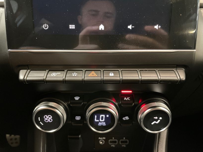 RENAULT CAPTUR 2022 - Photo n°20