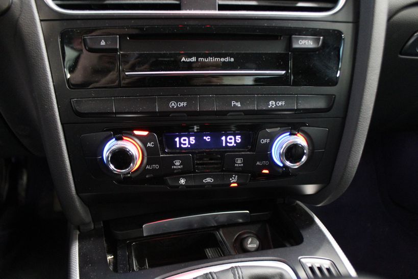 AUDI A4 2013 - Photo n°7