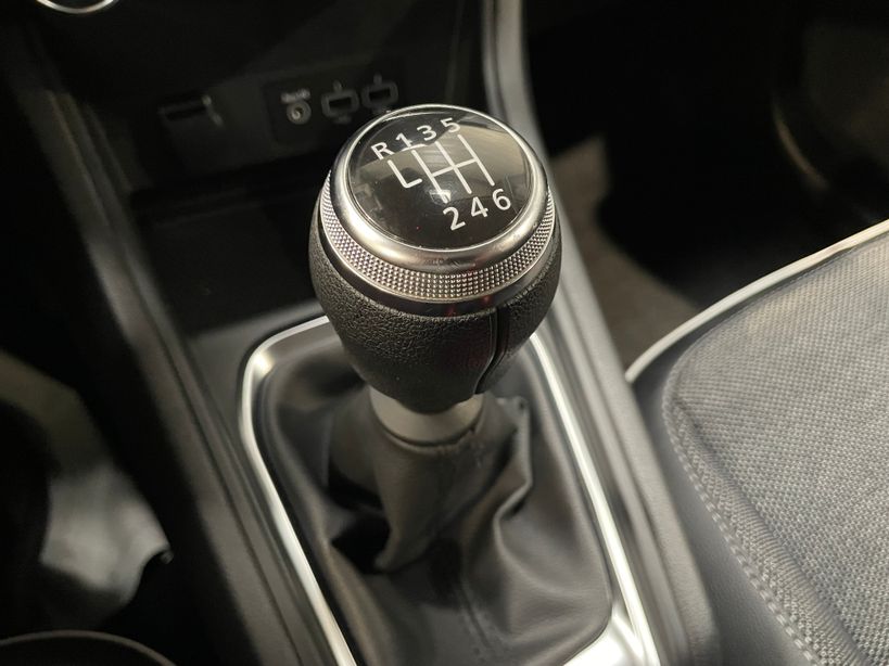 RENAULT CAPTUR 2022 - Photo n°27