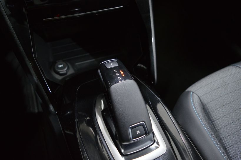 PEUGEOT 208 BUSINESS 2020 - Photo n°19
