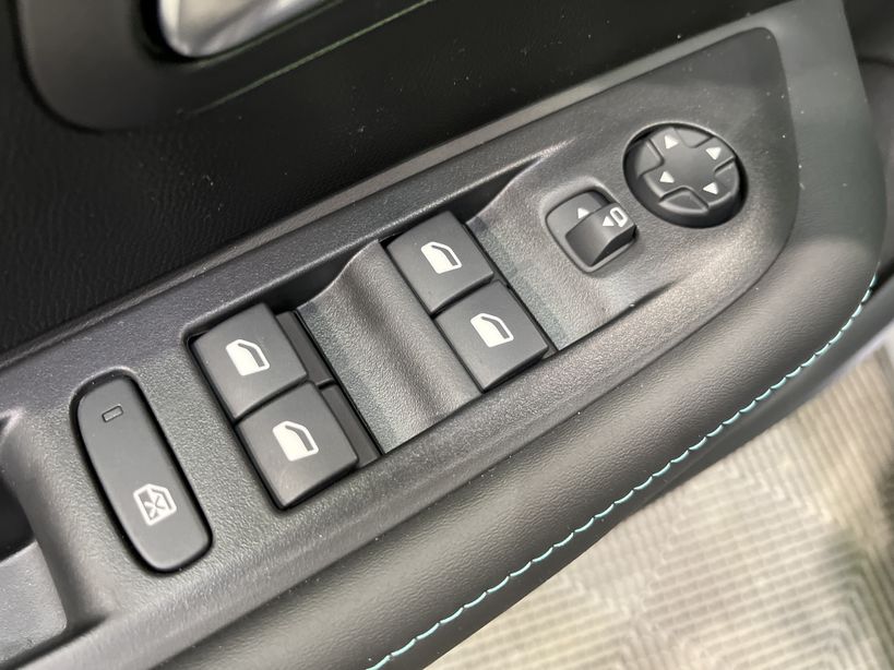 PEUGEOT 208 2023 - Photo n°31