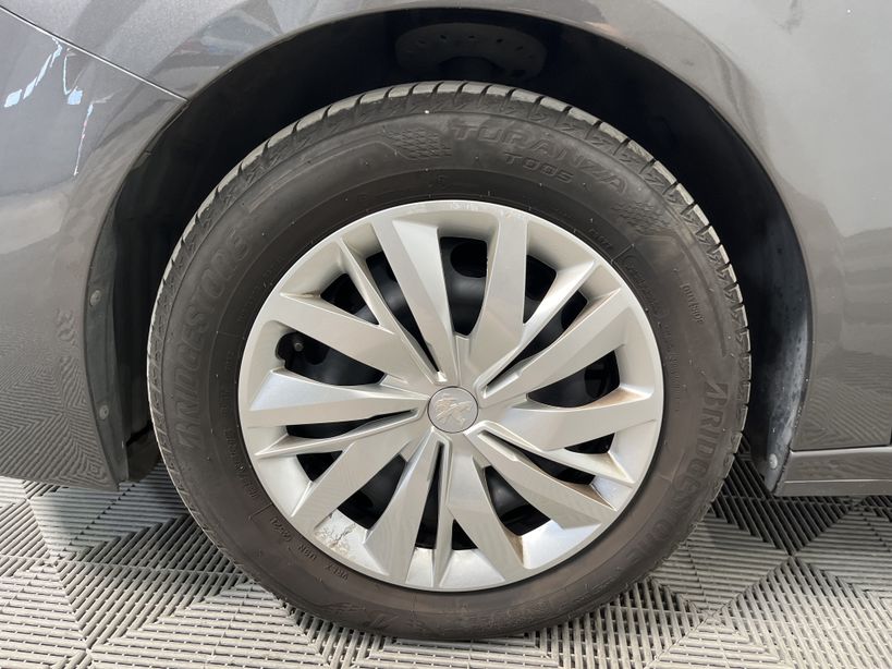 PEUGEOT 208 2020 - Photo n°11