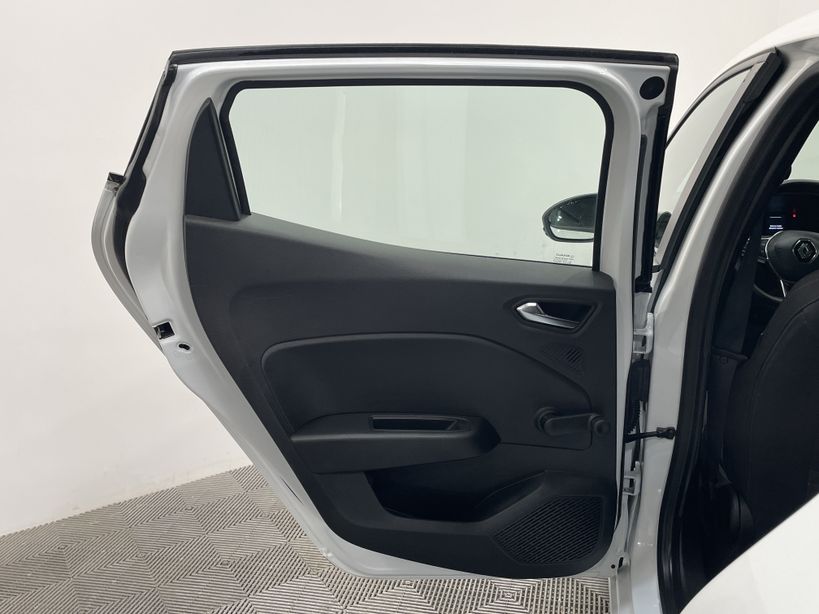 RENAULT CLIO V 2021 - Photo n°34