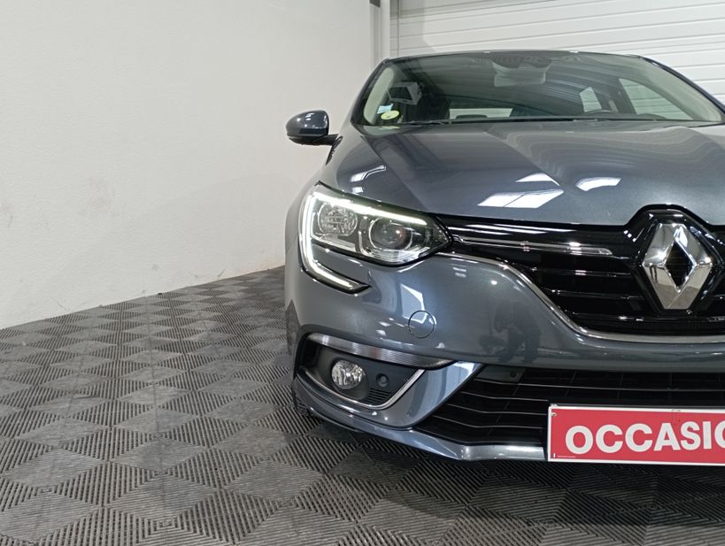 RENAULT MEGANE IV BERLINE BUSINESS 2020 - Photo n°4