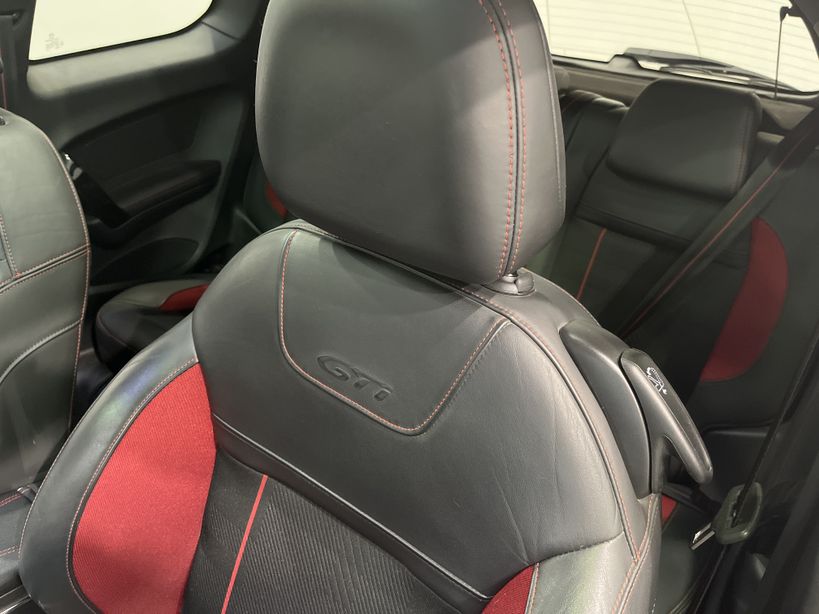 PEUGEOT 208 2014 - Photo n°42