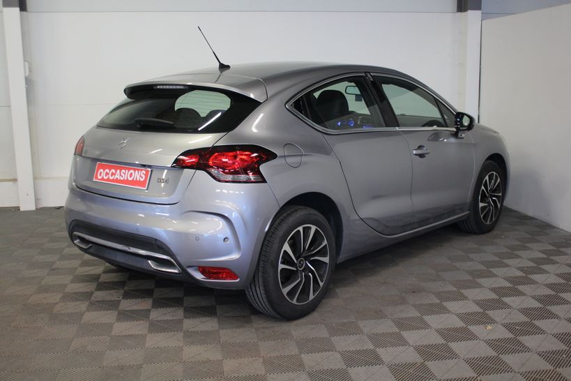 DS DS4 2017 - Photo n°4