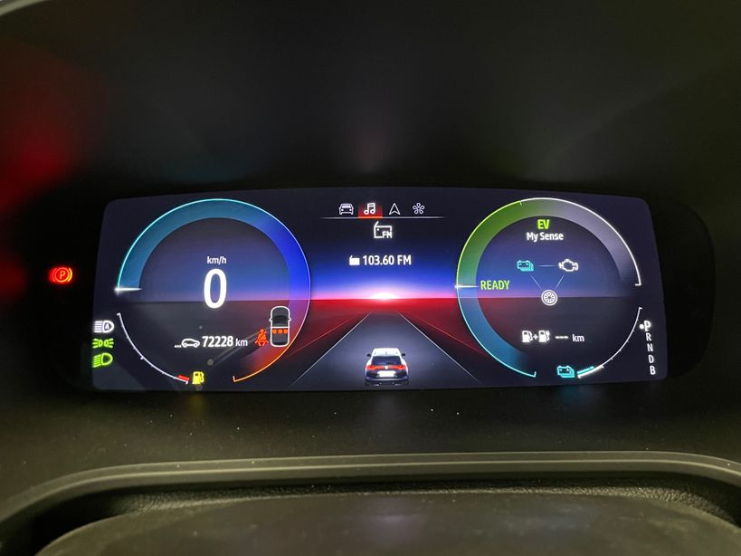 RENAULT MEGANE IV ESTATE 2021 - Photo n°14