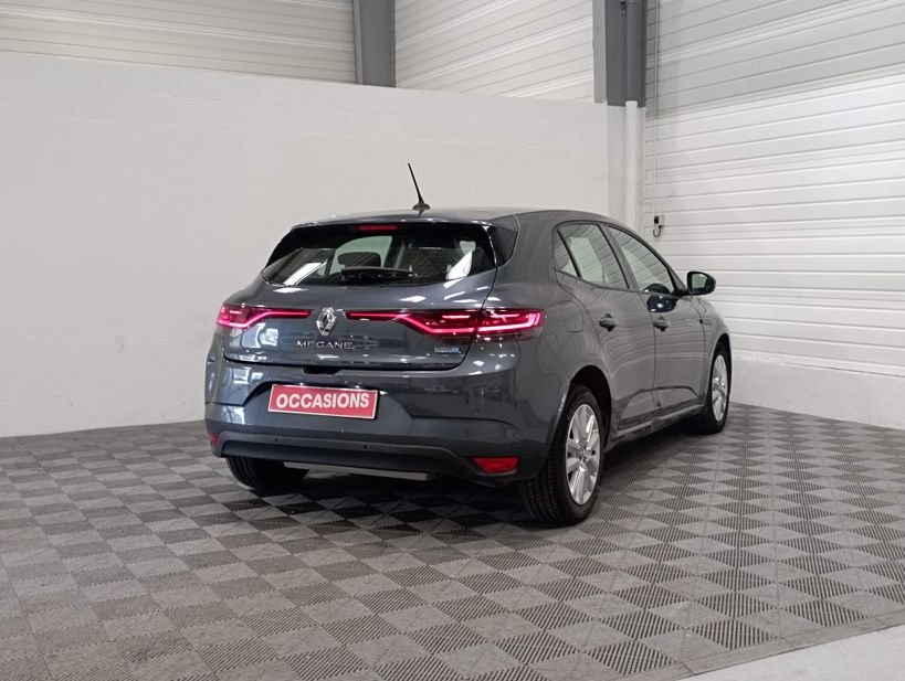 RENAULT MEGANE IV BERLINE 2021 - Photo n°6