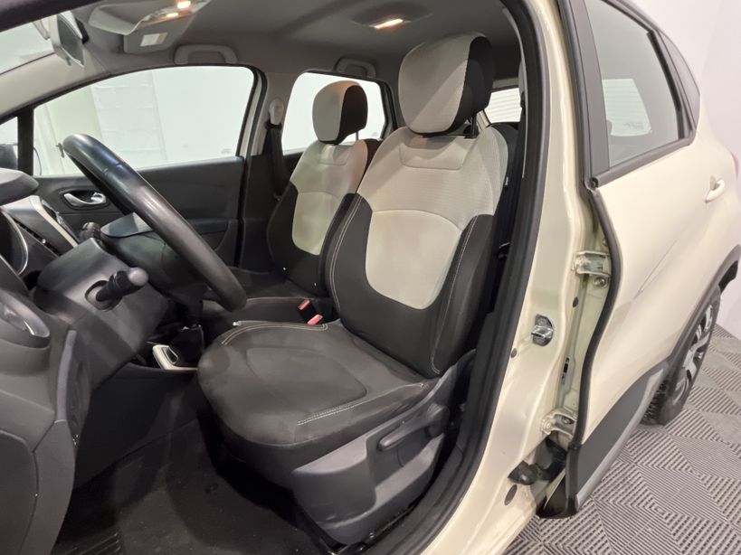 RENAULT CAPTUR 2018 - Photo n°9