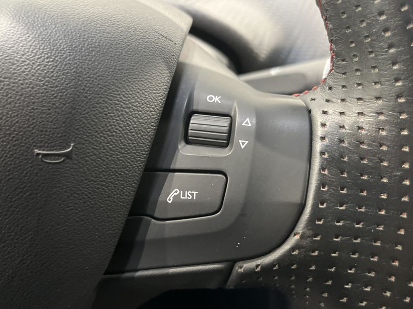 PEUGEOT 208 2017 - Photo n°25