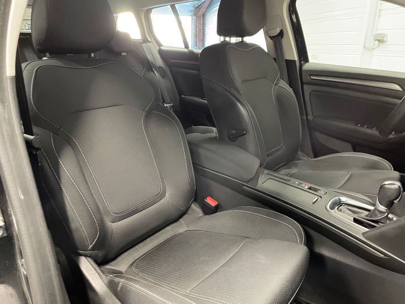 RENAULT MEGANE IV ESTATE 2021 - Photo n°10