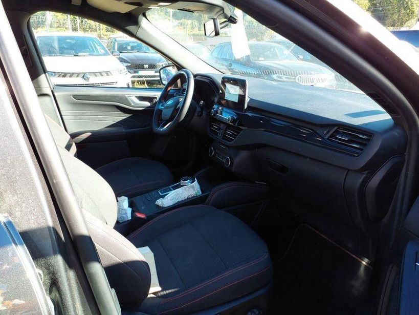 FORD KUGA 2022 - Photo n°5