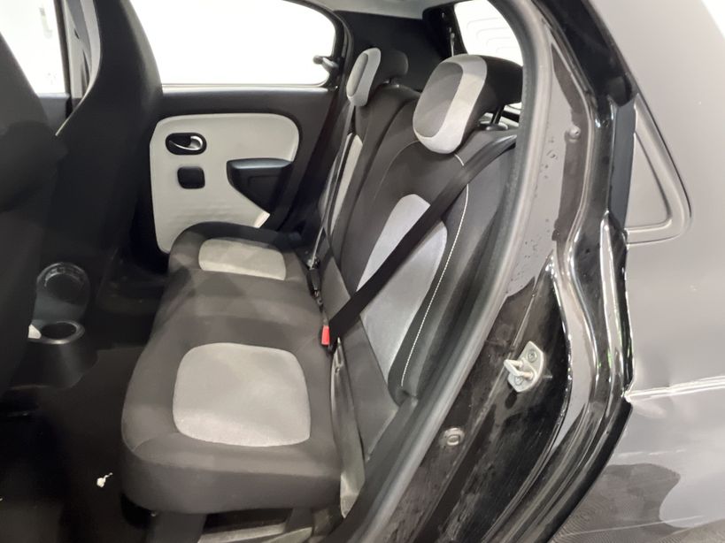 RENAULT TWINGO III 2017 - Photo n°10