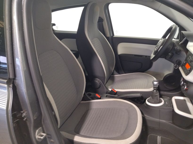 RENAULT TWINGO III 2017 - Photo n°9