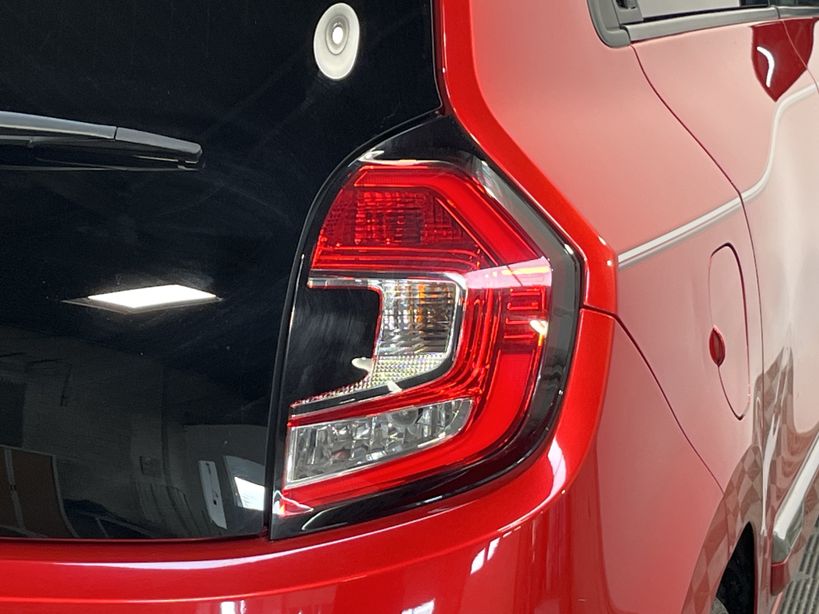 RENAULT TWINGO III 2021 - Photo n°8